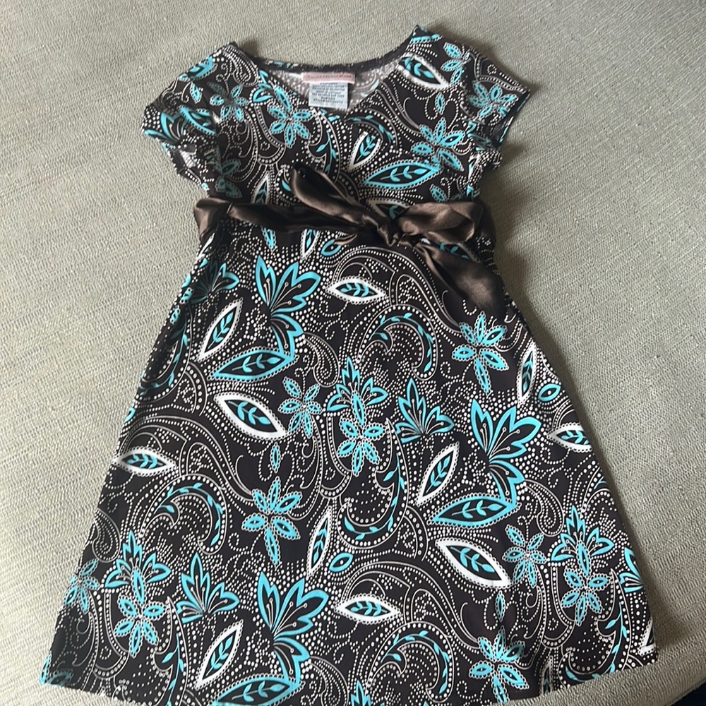 Sweet heart rose dress for girl